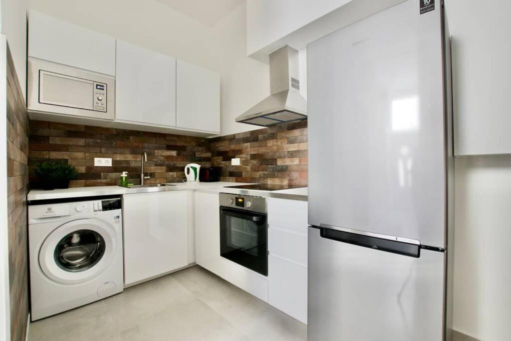 Premium Apartment By Hi5 - Central 3 Bedroom Βουδαπέστη Εξωτερικό φωτογραφία