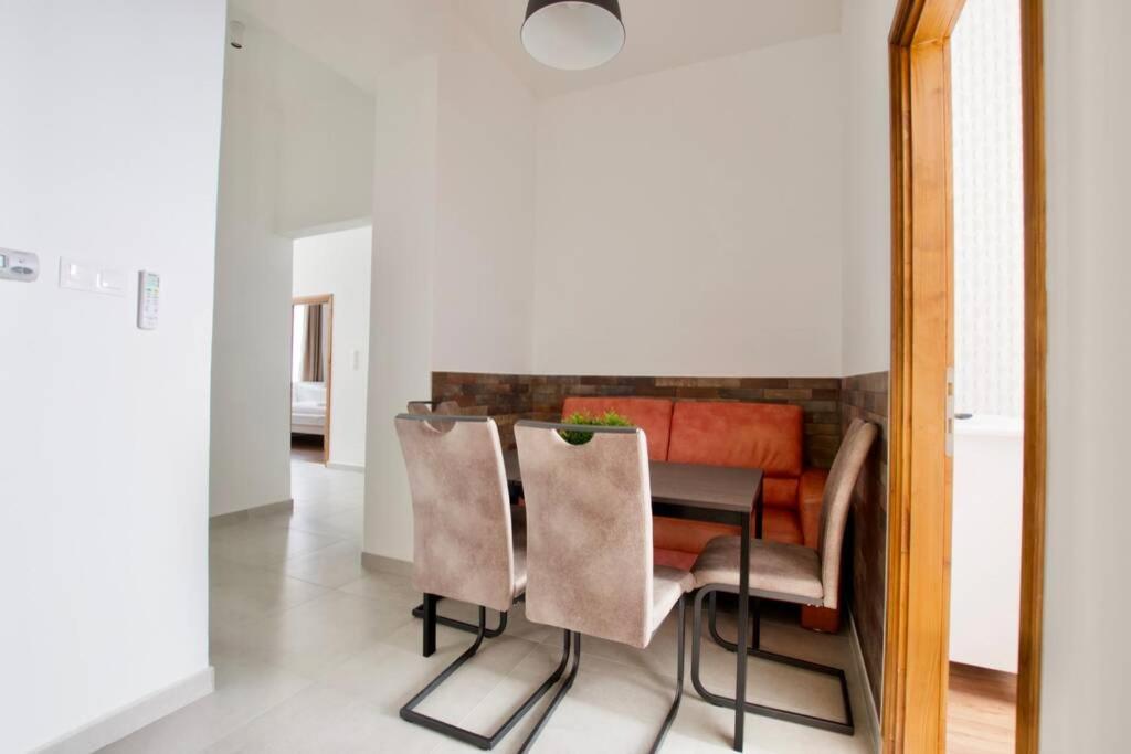 Premium Apartment By Hi5 - Central 3 Bedroom Βουδαπέστη Εξωτερικό φωτογραφία