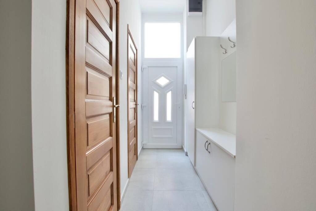 Premium Apartment By Hi5 - Central 3 Bedroom Βουδαπέστη Εξωτερικό φωτογραφία